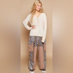 POL V-neck long sleeve fitted top in POL's jersey floral contrast Size: Multi